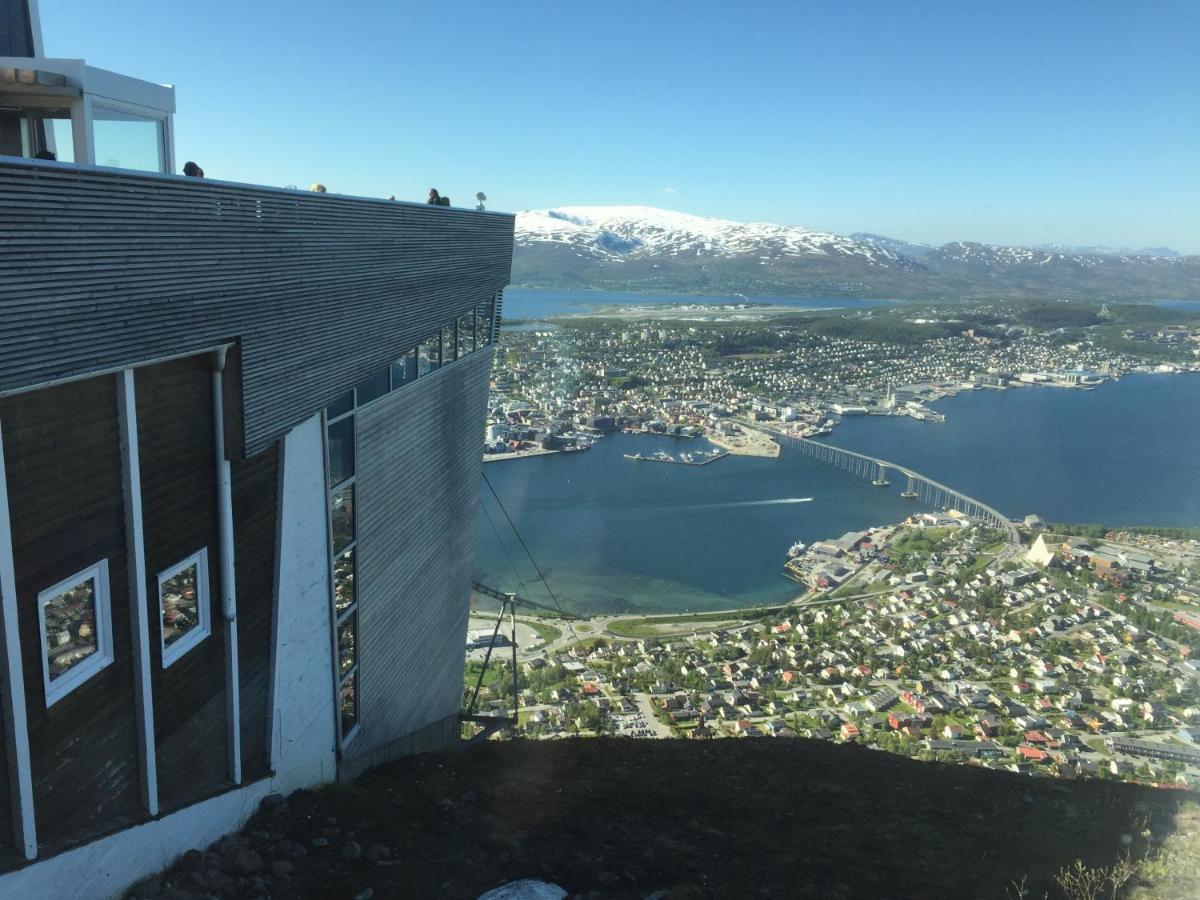 H Sweet H Apartment Tromsø Esterno foto